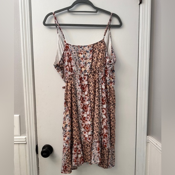 Promesa Wrap Floral Mini Dress Size M - Picture 4 of 12